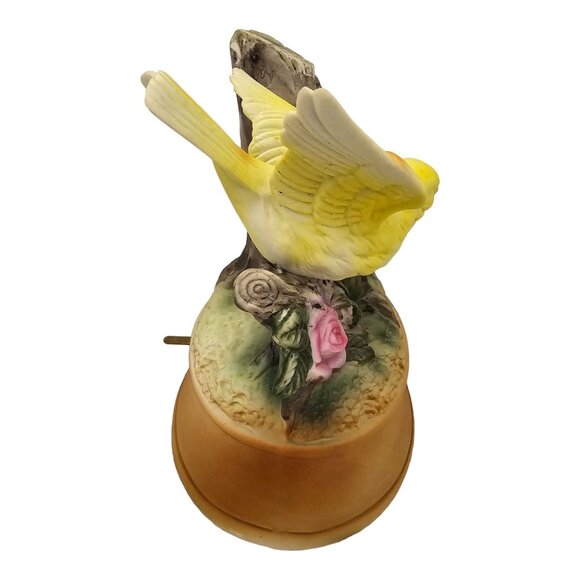 Vtg Shafford Japan 5" Yellow Bird Nest Music Box Hand Painted Porcelain Figurine - Picture 2 of 10